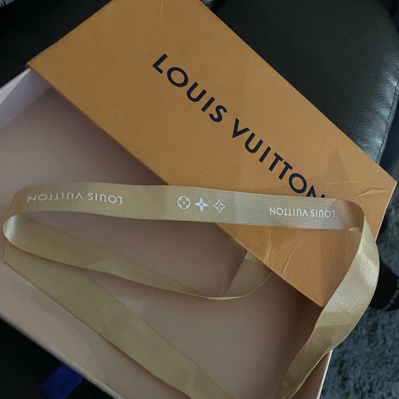 Small tear shown in picture. I paid $755 sling for $400 - Picture 5 of 5